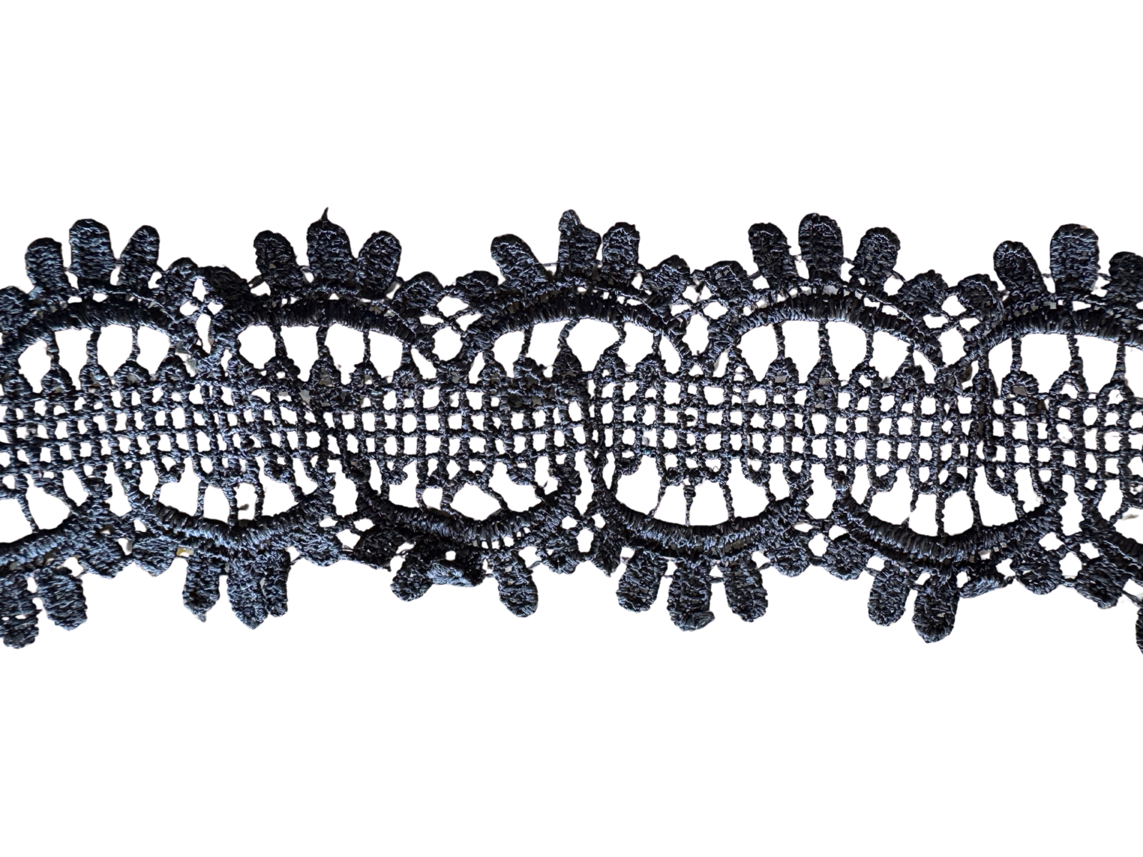 Дантела Брюкселска 1,00 евро = 1м. / 9 метра, 4 см.